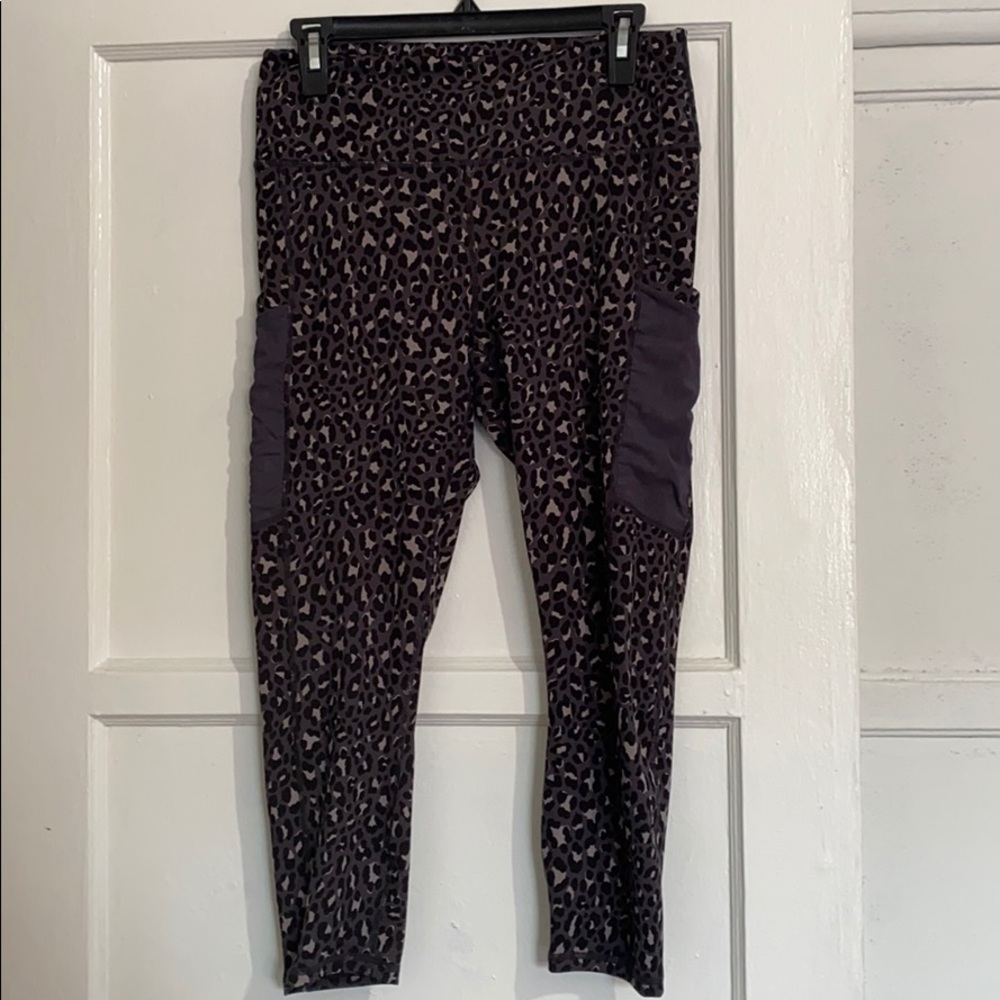 Fabletics Powerhold Leggings Cheetah design